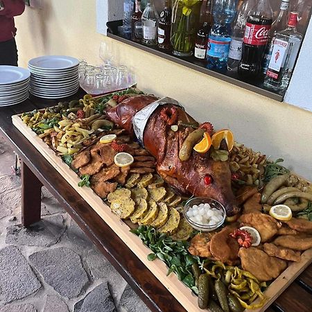 Villa Victoria Penzion Liptovský Ján エクステリア 写真