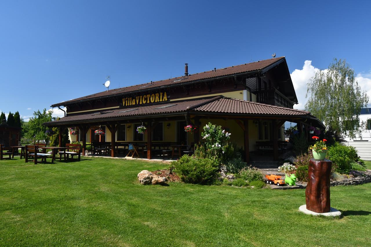 Villa Victoria Penzion Liptovský Ján エクステリア 写真